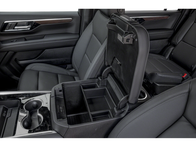 2026 Chevrolet Suburban LT, 4WD