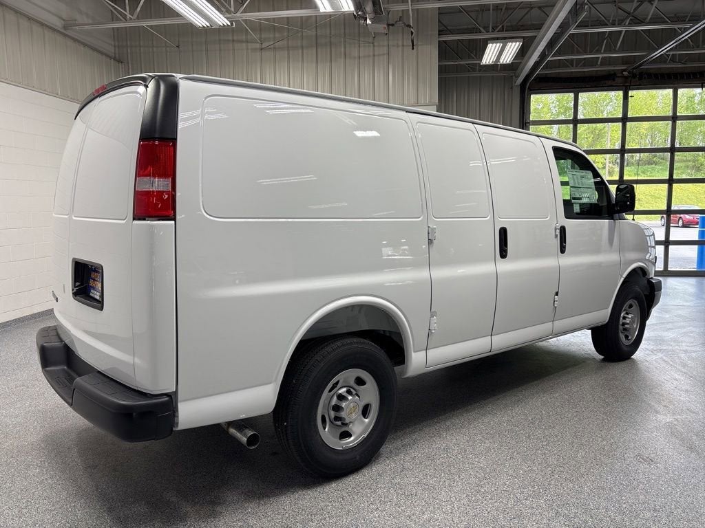 2026 Chevrolet Express Cargo WT