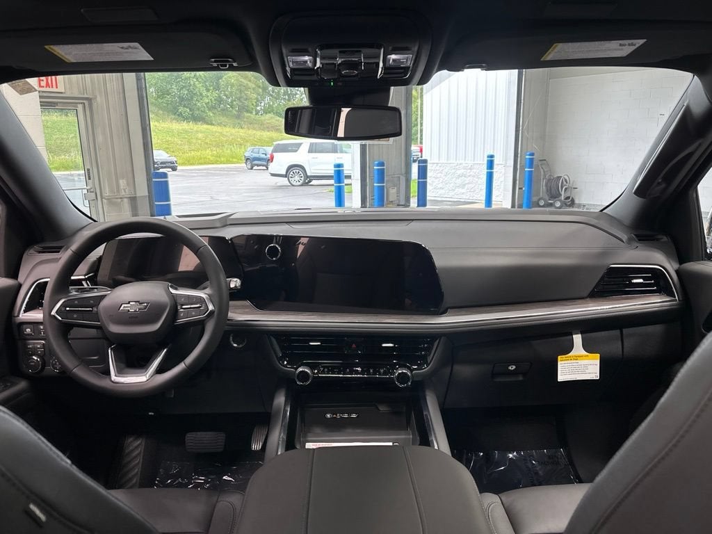 2026 Chevrolet Suburban Z71 - Photo 13