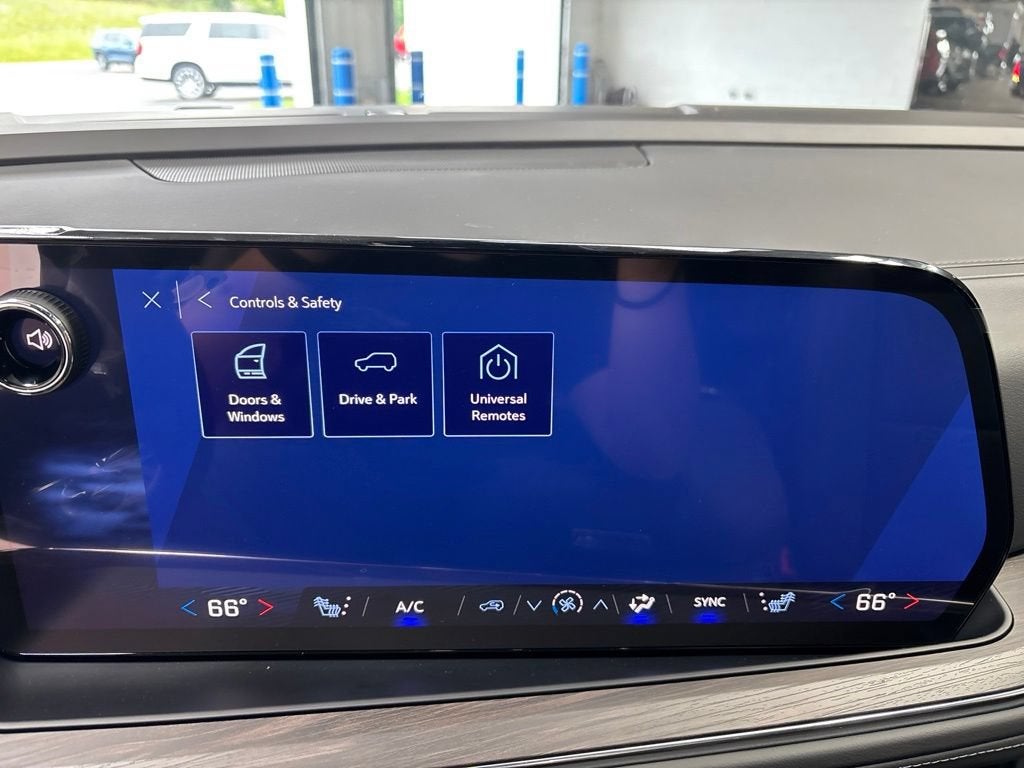 2026 Chevrolet Suburban Z71 - Photo 27
