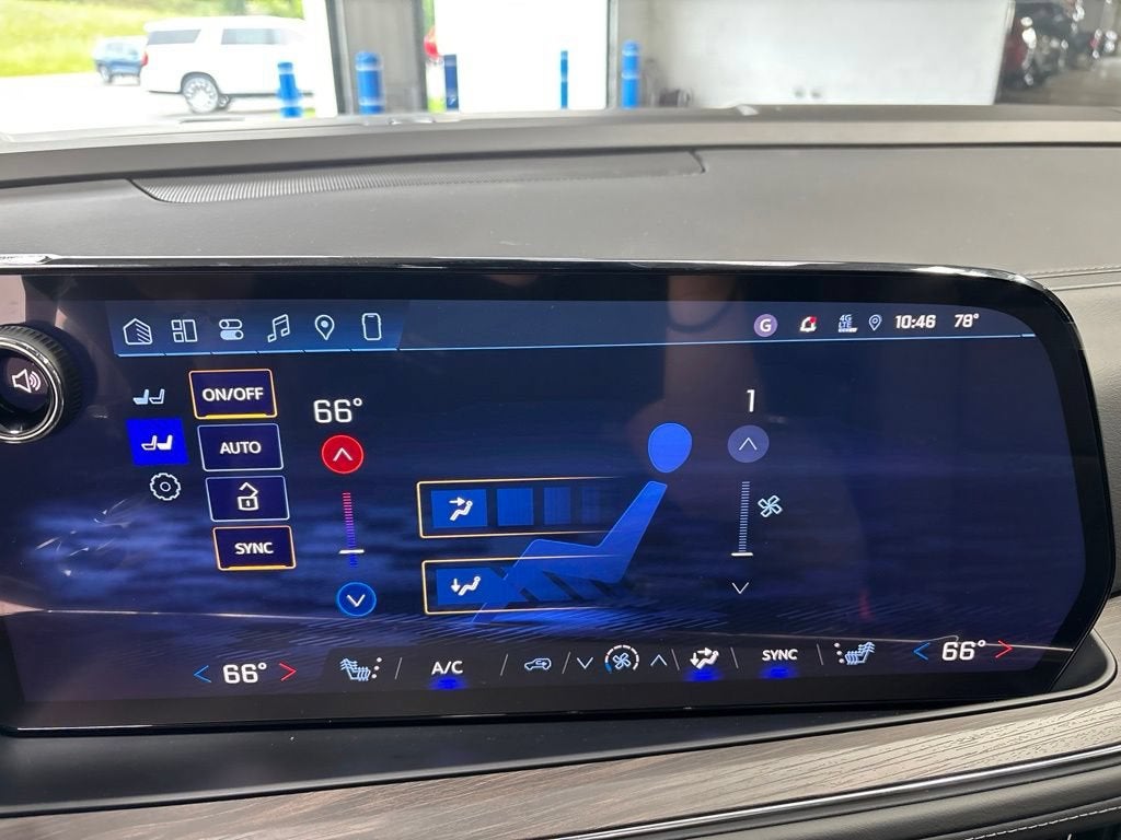 2026 Chevrolet Suburban Z71 - Photo 30