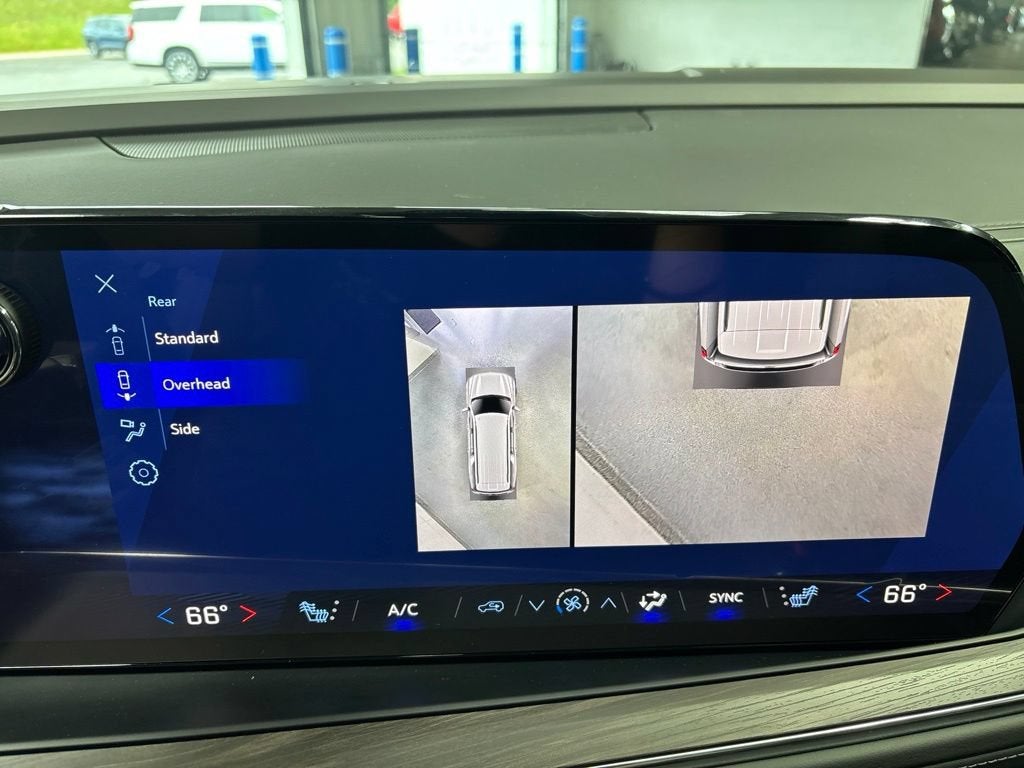 2026 Chevrolet Suburban Z71 - Photo 32