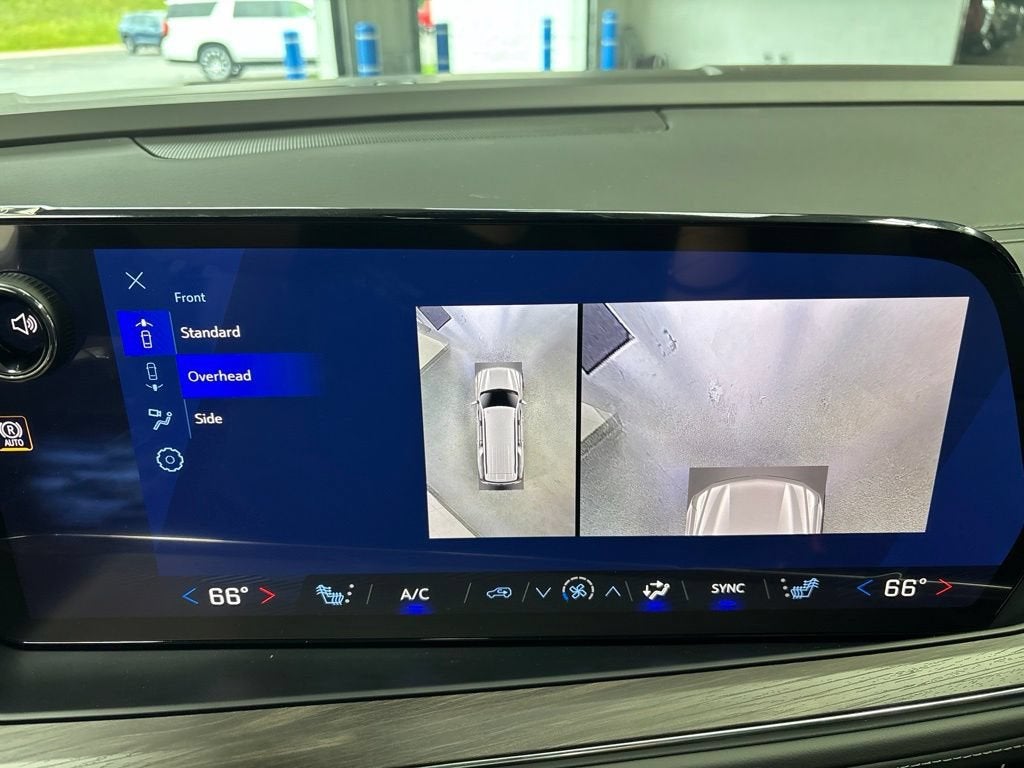 2026 Chevrolet Suburban Z71 - Photo 35
