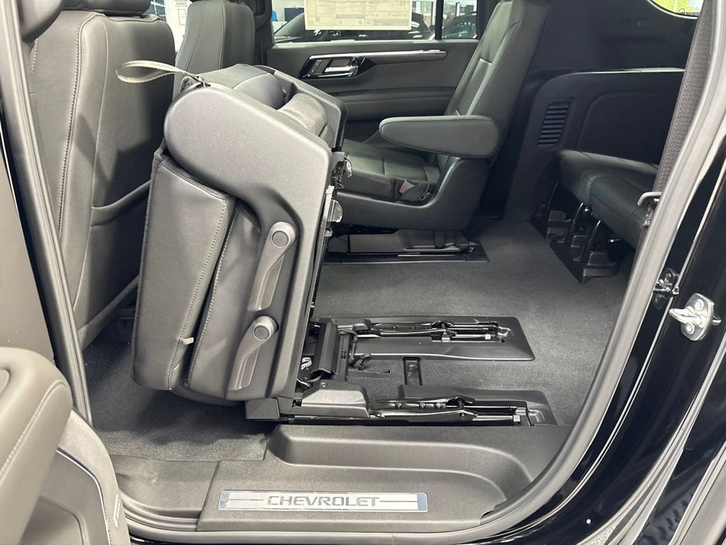 2026 Chevrolet Suburban Z71 - Photo 56