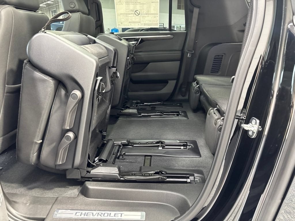 2026 Chevrolet Suburban Z71 - Photo 57