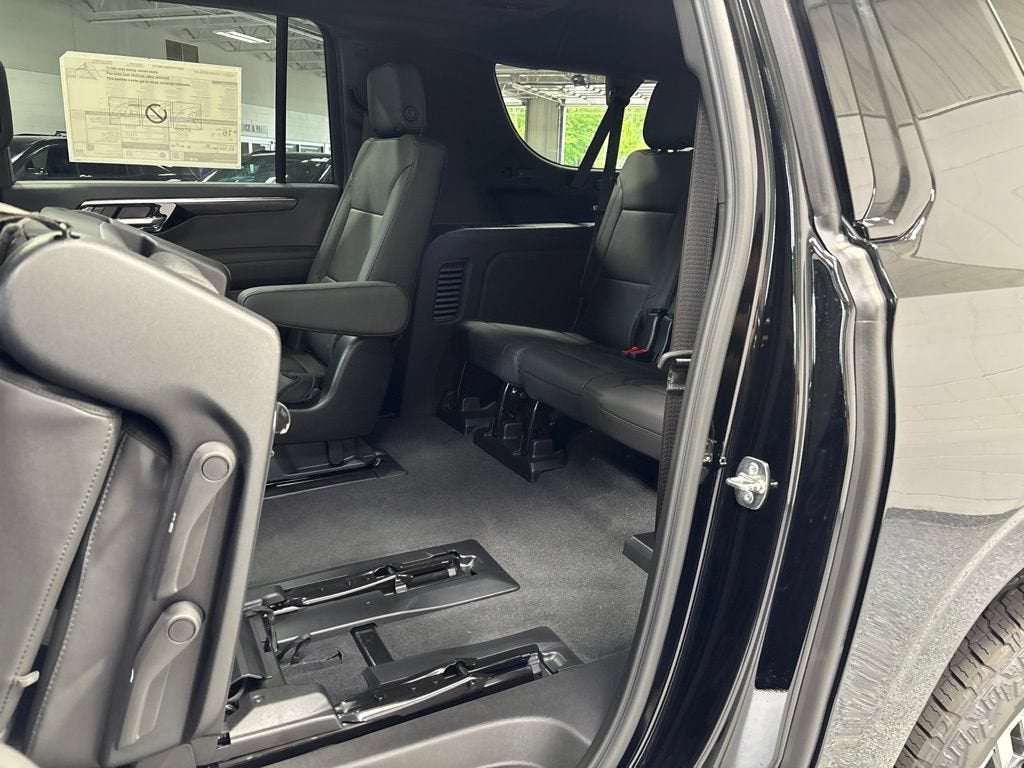 2026 Chevrolet Suburban Z71 - Photo 58