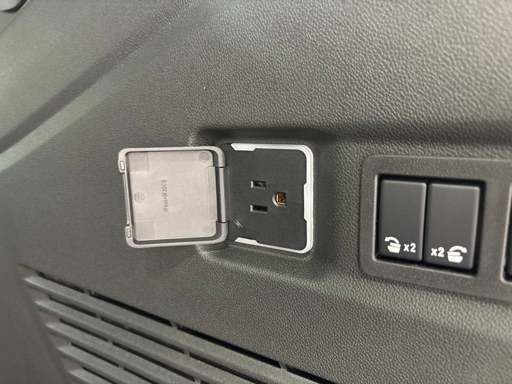 2026 Chevrolet Suburban Z71 - Photo 73