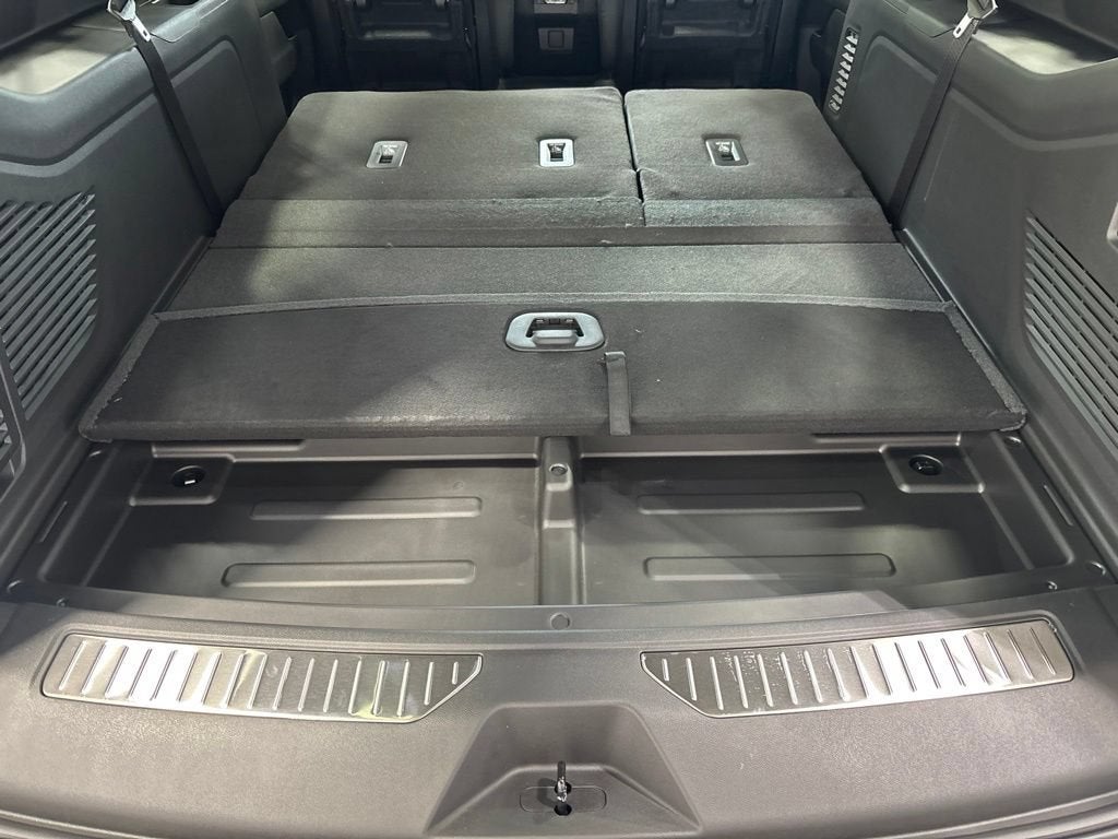 2026 Chevrolet Suburban Z71 - Photo 74