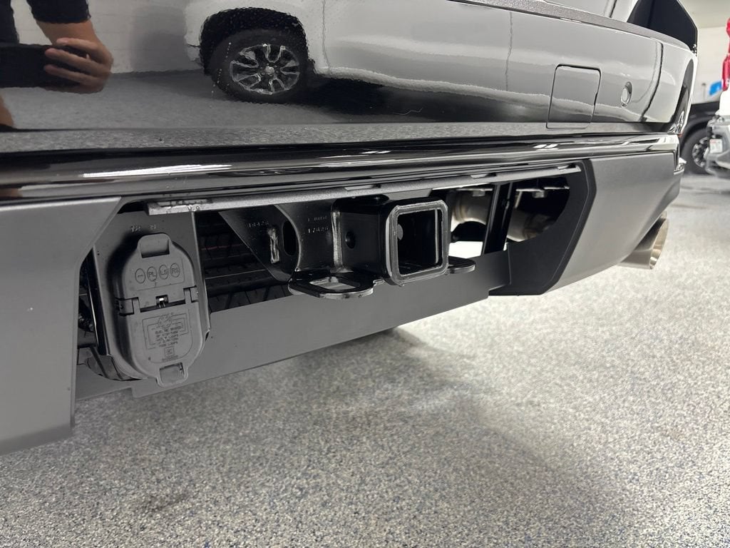 2026 Chevrolet Suburban Z71 - Photo 76