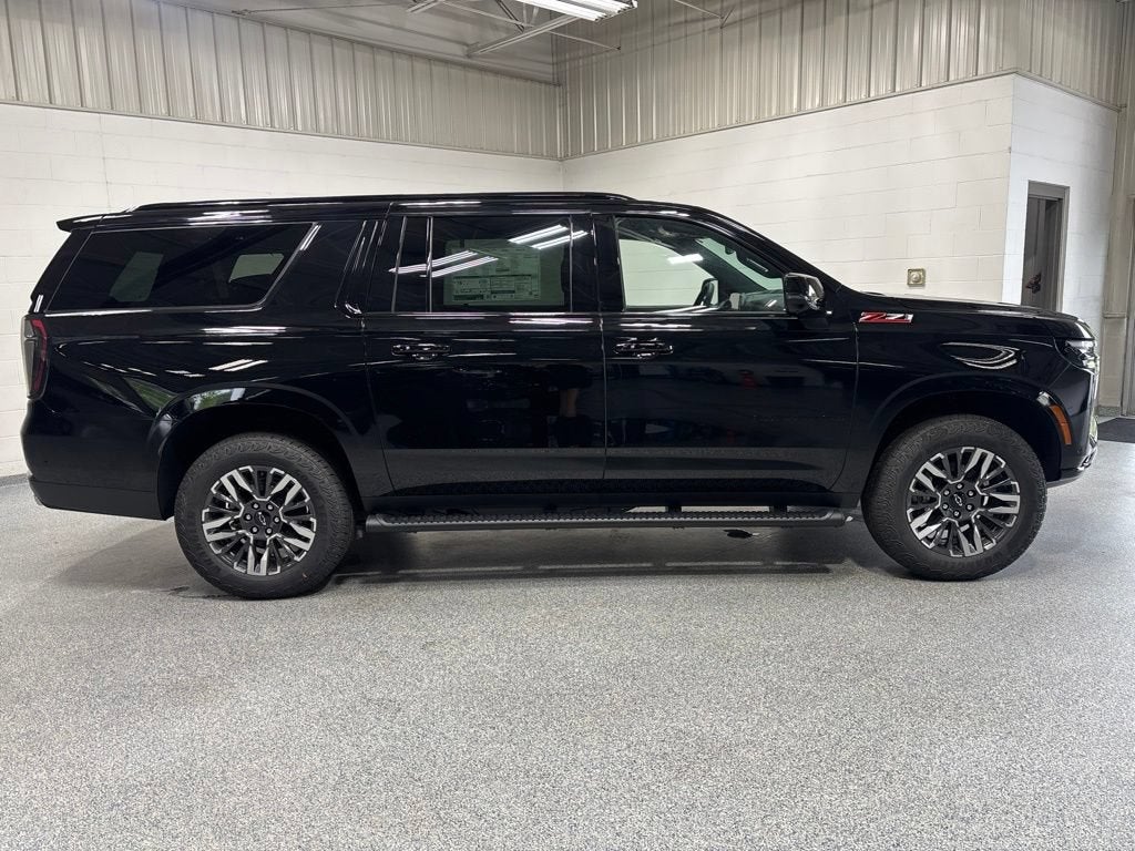 2026 Chevrolet Suburban Z71 - Photo 8
