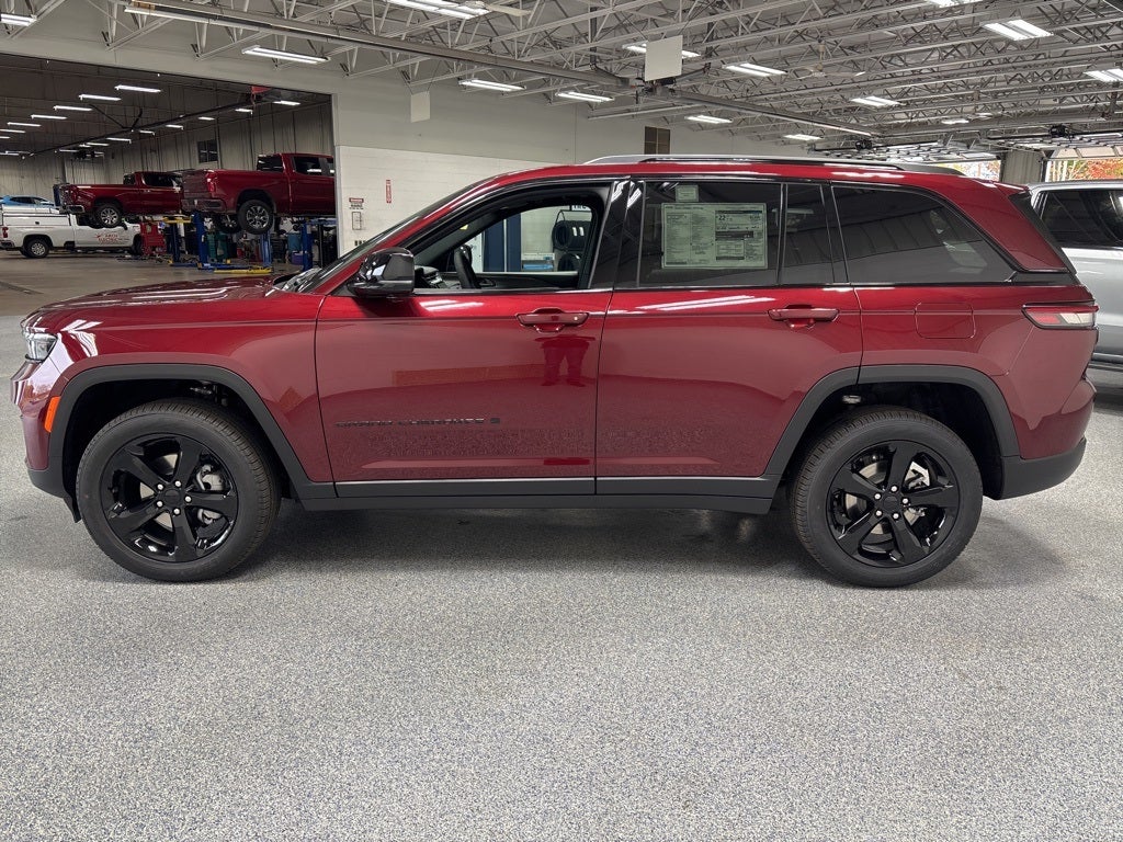 2025 Jeep Grand Cherokee GRAND CHEROKEE LIMITED 4X4