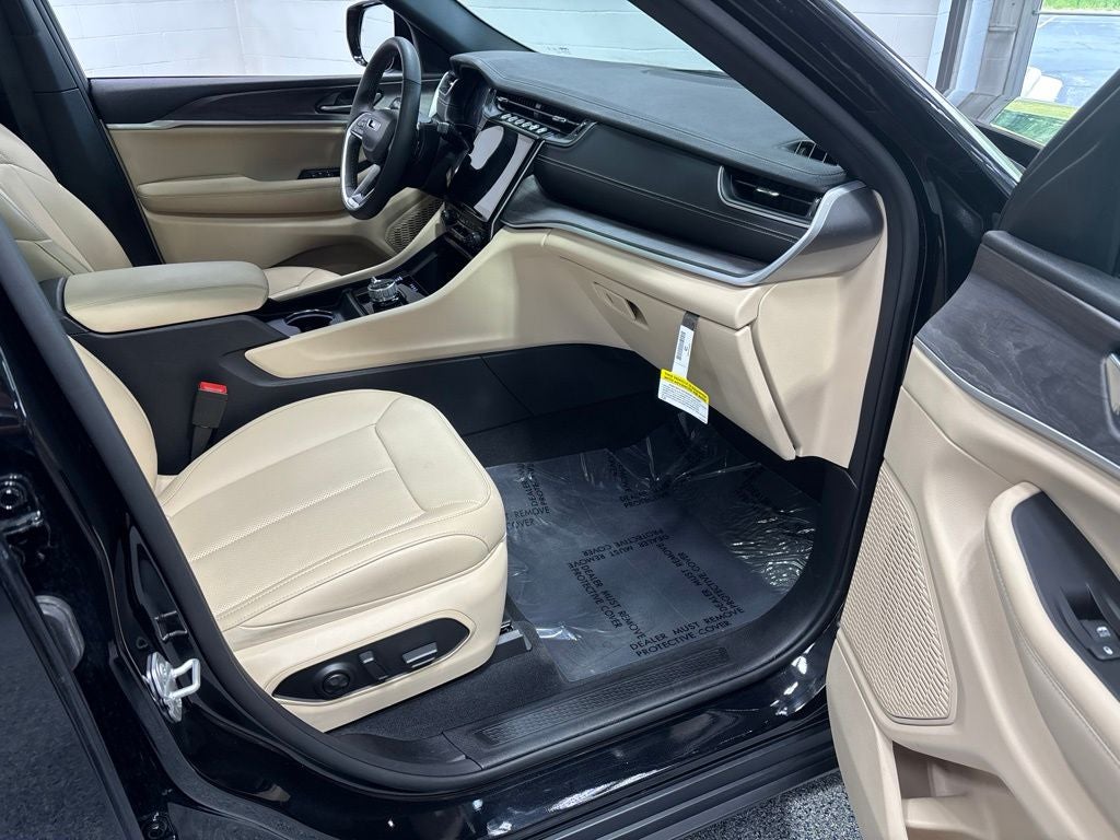 2025 Jeep Grand Cherokee Limited 4x4