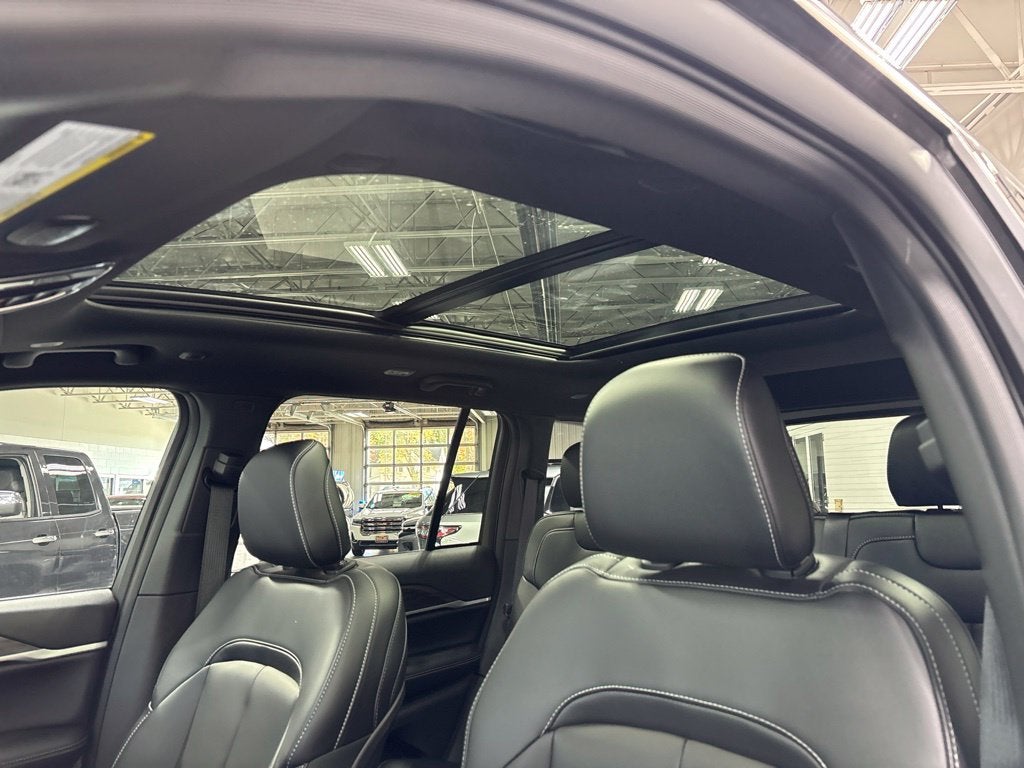 2027 Jeep Grand Cherokee GRAND CHEROKEE LIMITED 4X4