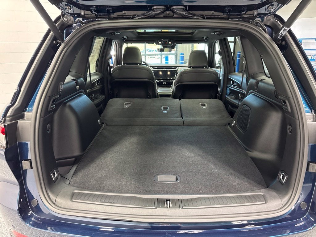 2027 Jeep Grand Cherokee GRAND CHEROKEE LIMITED 4X4