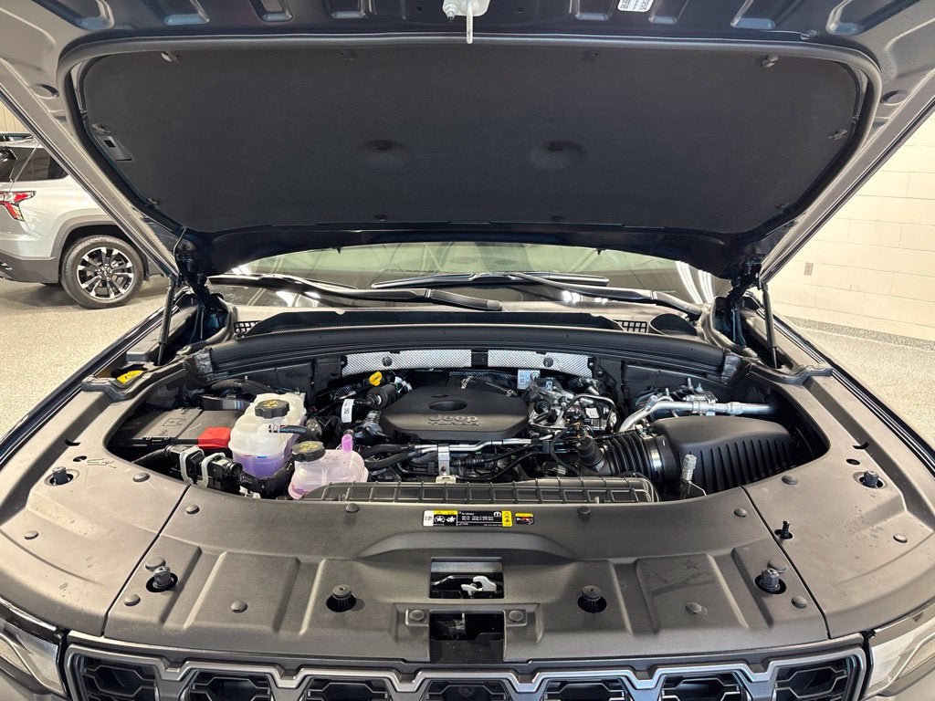 2027 Jeep Grand Cherokee GRAND CHEROKEE LIMITED 4X4