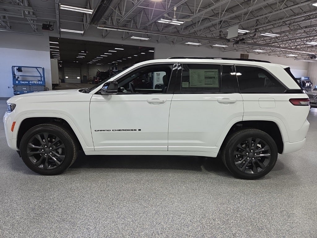 2026 Jeep Grand Cherokee GRAND CHEROKEE LIMITED RESERVE 4X4