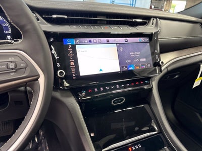 2027 Jeep Grand Cherokee GRAND CHEROKEE LIMITED 4X4