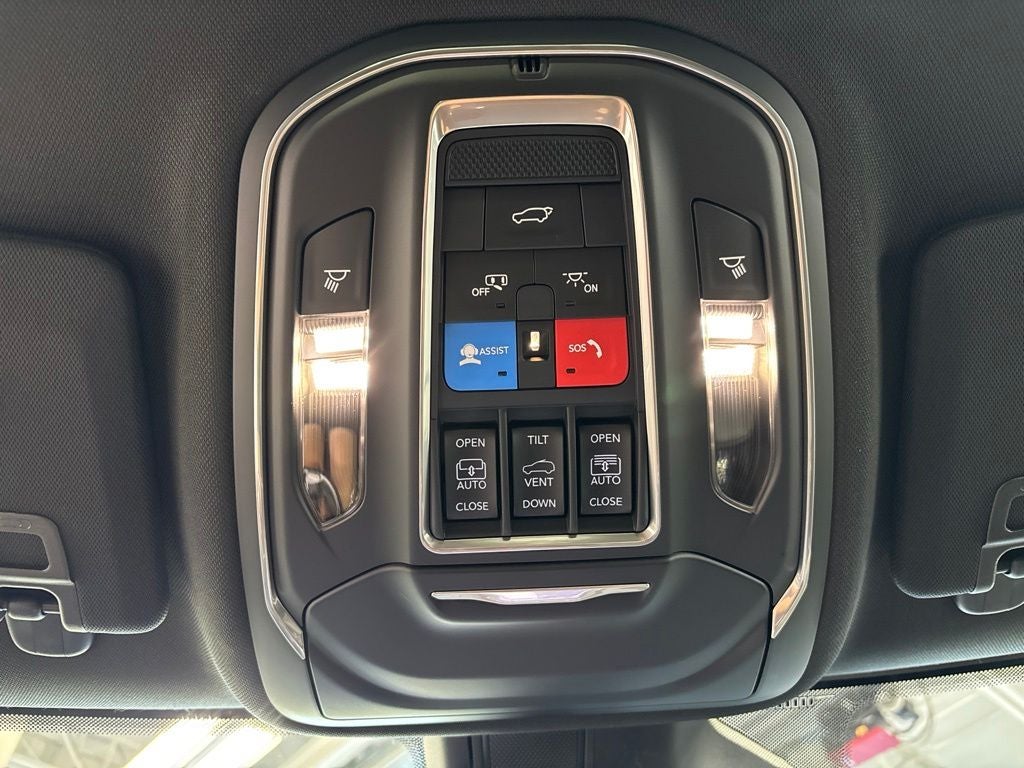 2027 Jeep Grand Cherokee GRAND CHEROKEE LIMITED 4X4