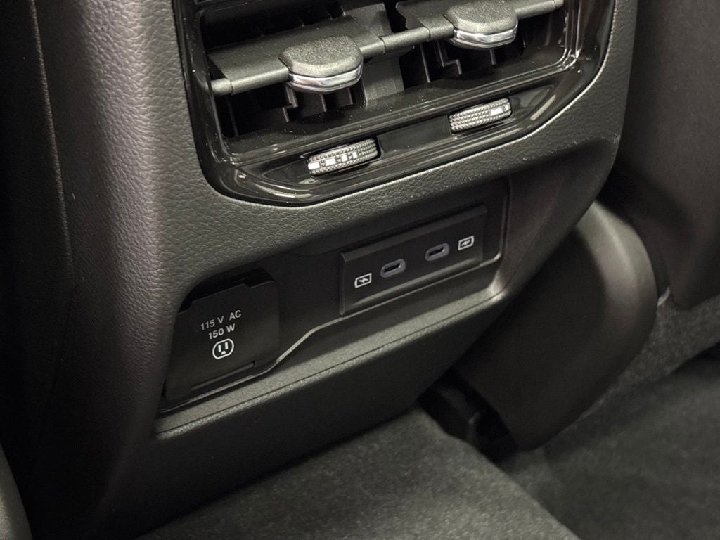 2027 Jeep Grand Cherokee GRAND CHEROKEE LIMITED 4X4