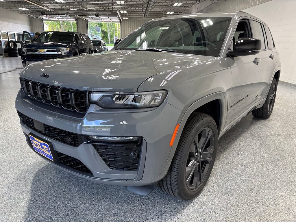 2027 Jeep Grand Cherokee GRAND CHEROKEE LIMITED RESERVE 4X4