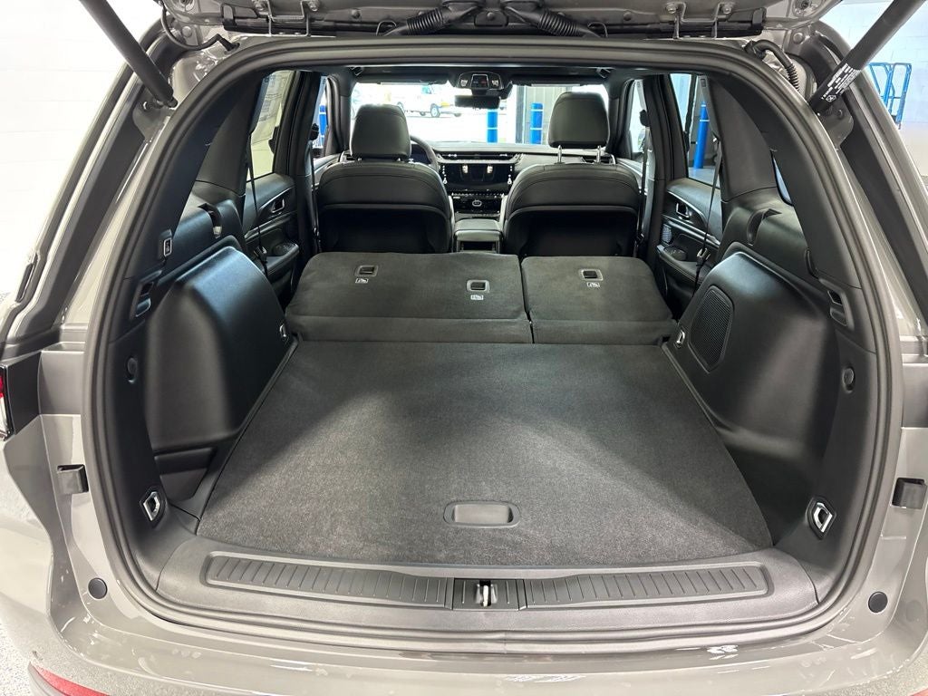 2027 Jeep Grand Cherokee GRAND CHEROKEE LIMITED RESERVE 4X4