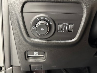 2027 Jeep Grand Cherokee GRAND CHEROKEE LIMITED 4X4