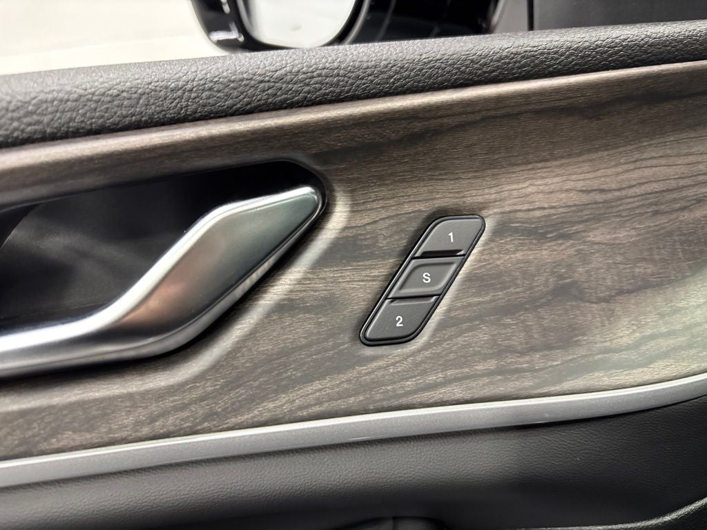 2027 Jeep Grand Cherokee GRAND CHEROKEE LIMITED 4X4