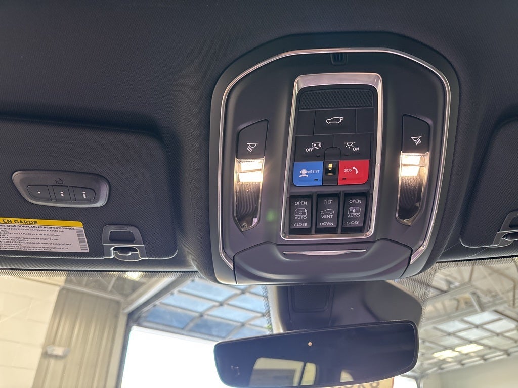 2025 Jeep Grand Cherokee GRAND CHEROKEE SUMMIT 4X4