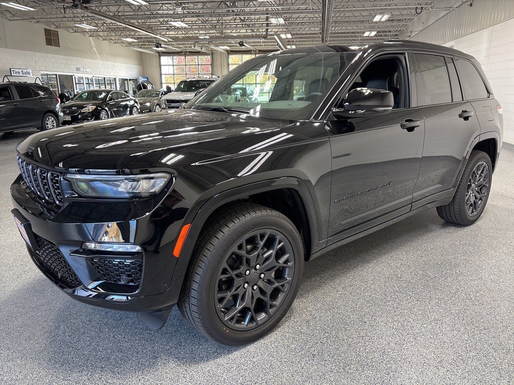 2025 Jeep Grand Cherokee GRAND CHEROKEE SUMMIT 4X4