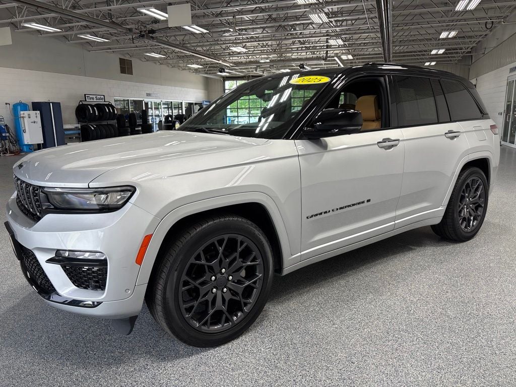 2025 Jeep Grand Cherokee Summit Reserve 4x4