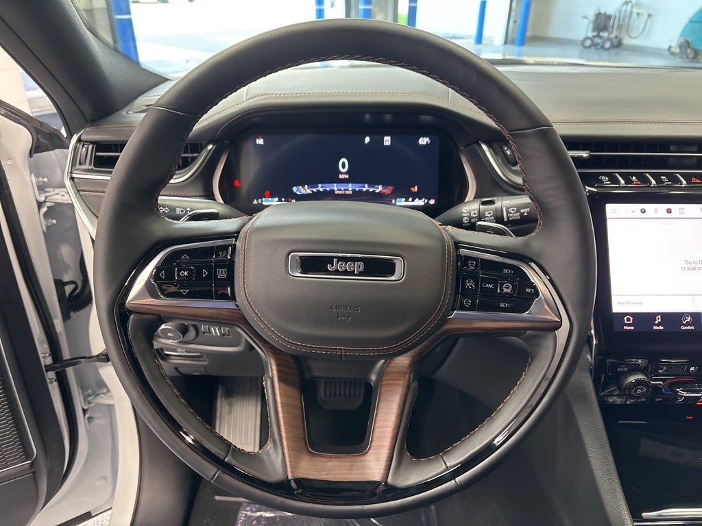 2025 Jeep Grand Cherokee GRAND CHEROKEE SUMMIT 4X4