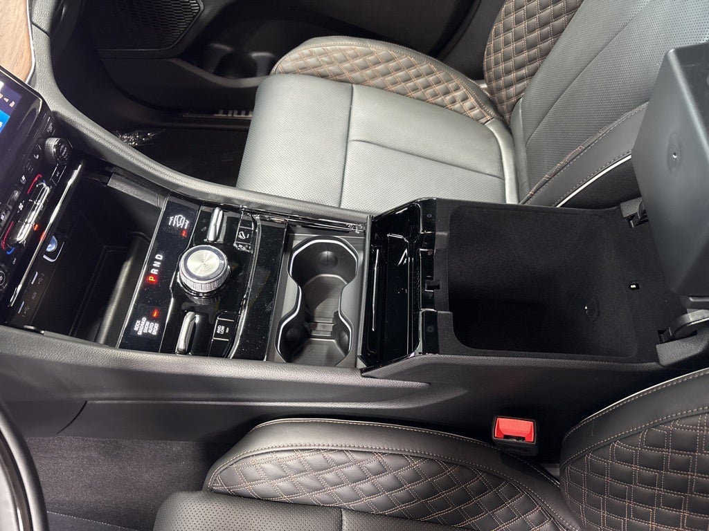 2025 Jeep Grand Cherokee GRAND CHEROKEE SUMMIT 4X4