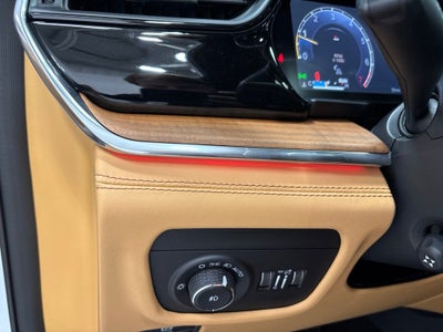 2027 Jeep Grand Cherokee GRAND CHEROKEE SUMMIT 4X4