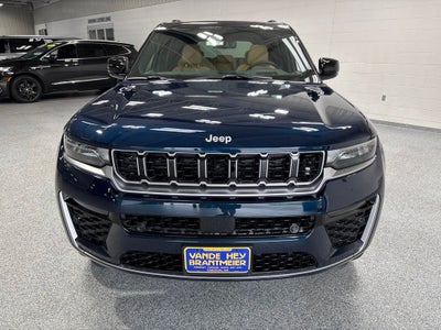 2027 Jeep Grand Cherokee Summit
