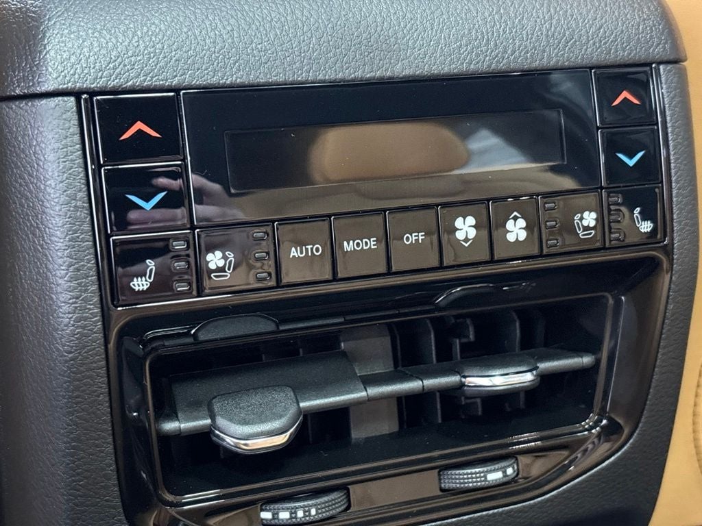 2027 Jeep Grand Cherokee Summit