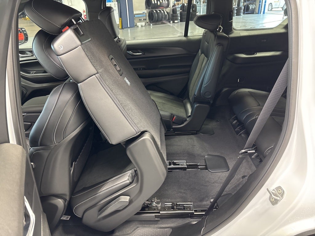 2025 Jeep Grand Cherokee L GRAND CHEROKEE L ALTITUDE X 4X4