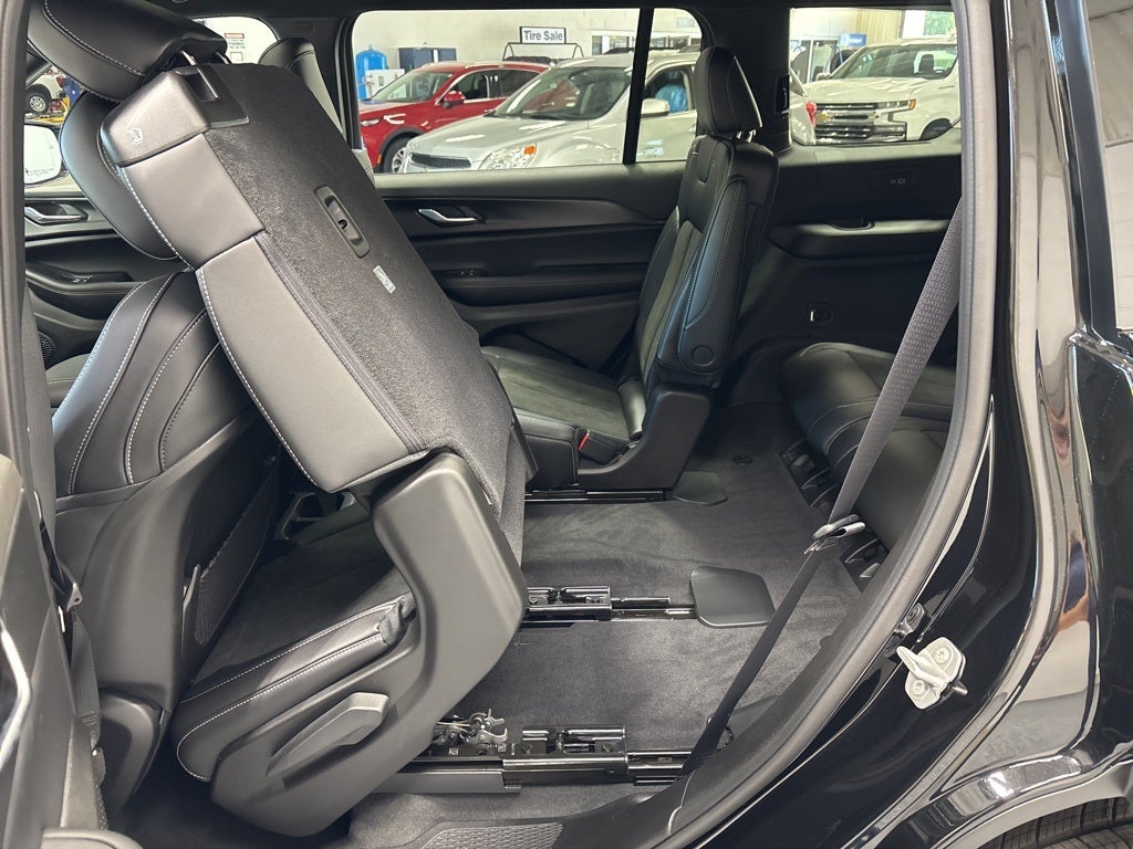 2025 Jeep Grand Cherokee L GRAND CHEROKEE L ALTITUDE X 4X4