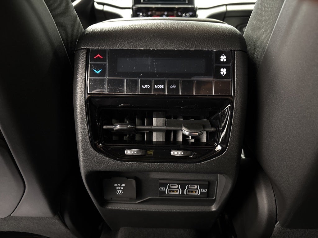 2025 Jeep Grand Cherokee L GRAND CHEROKEE L ALTITUDE X 4X4