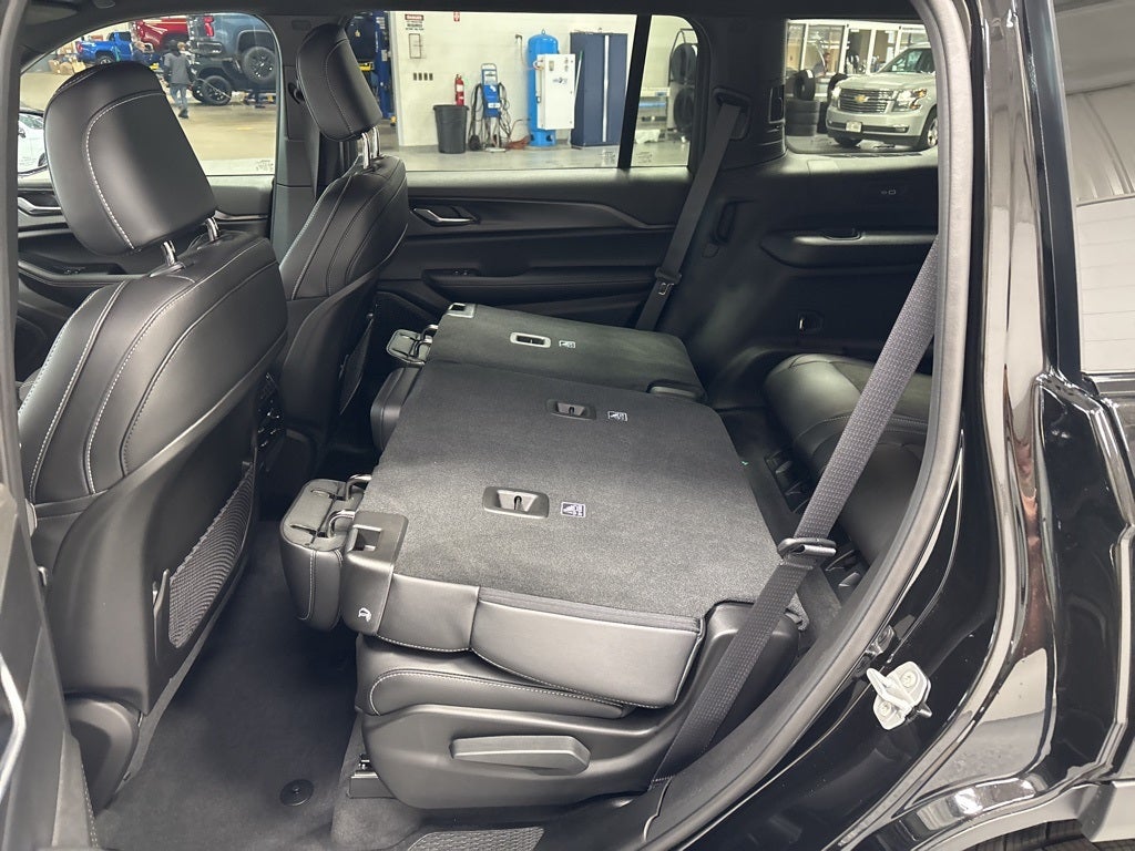 2025 Jeep Grand Cherokee L GRAND CHEROKEE L ALTITUDE X 4X4