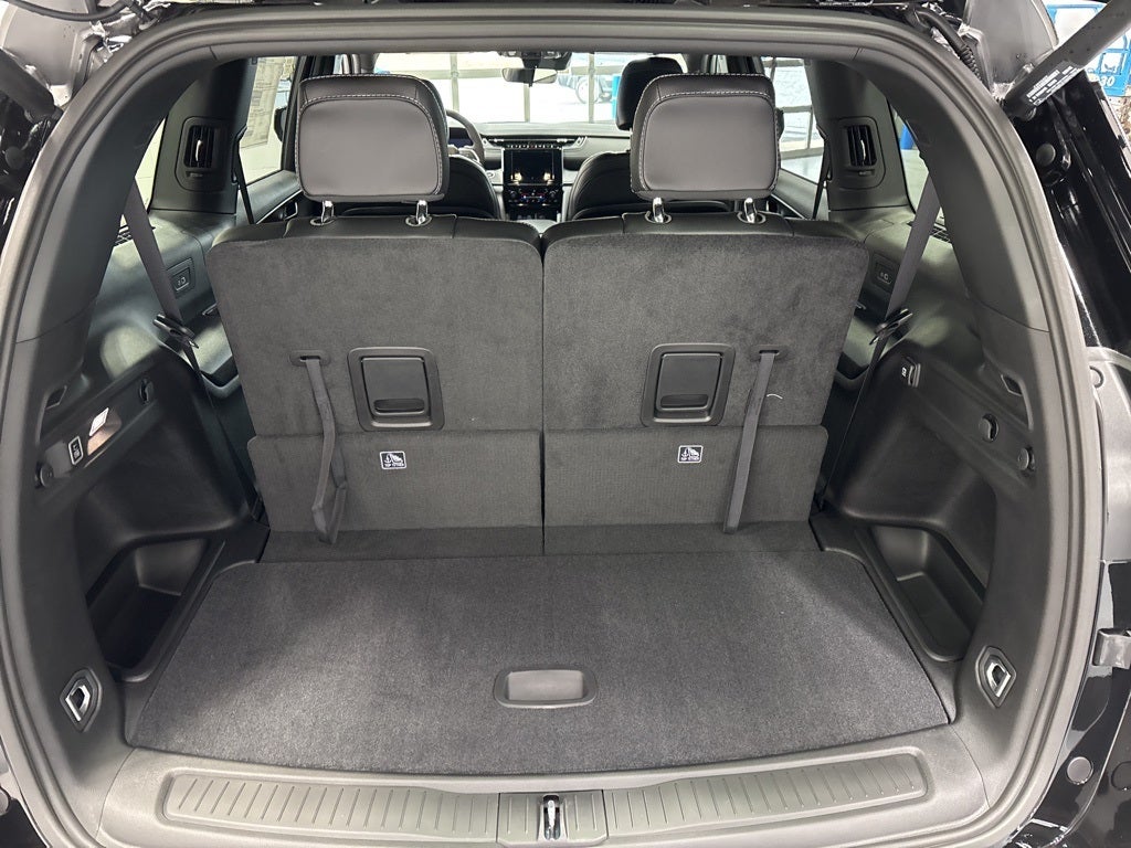 2025 Jeep Grand Cherokee L GRAND CHEROKEE L ALTITUDE X 4X4