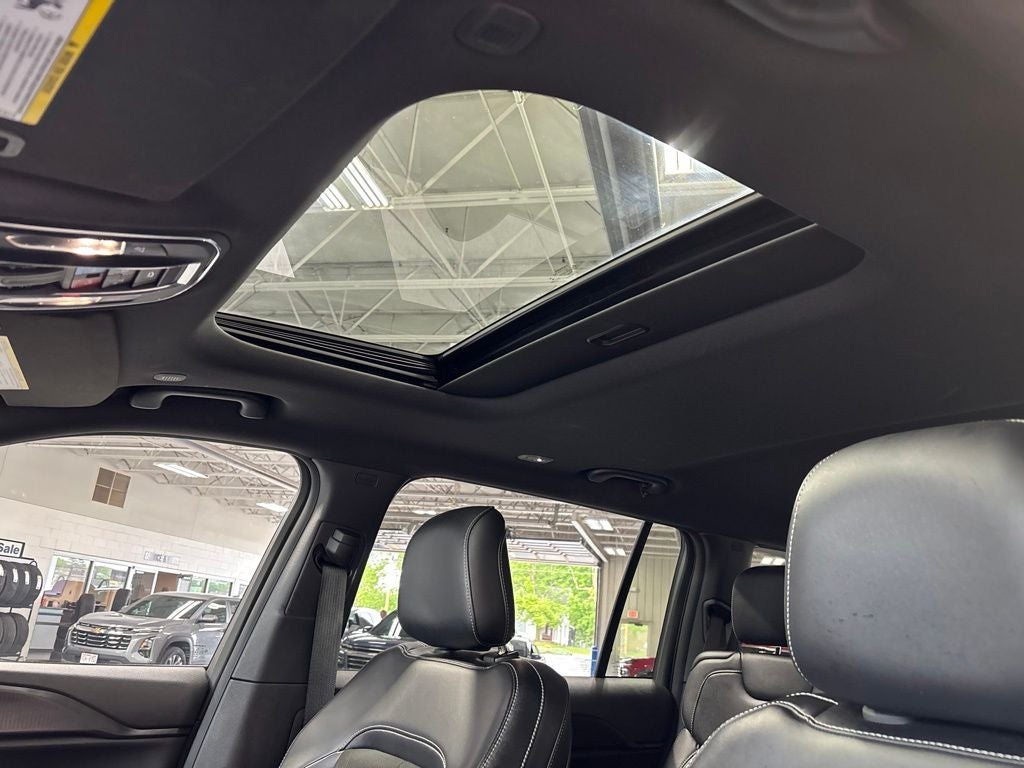2023 Jeep Grand Cherokee L Altitude 4x4