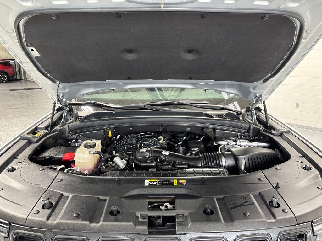 2023 Jeep Grand Cherokee L Altitude 4x4
