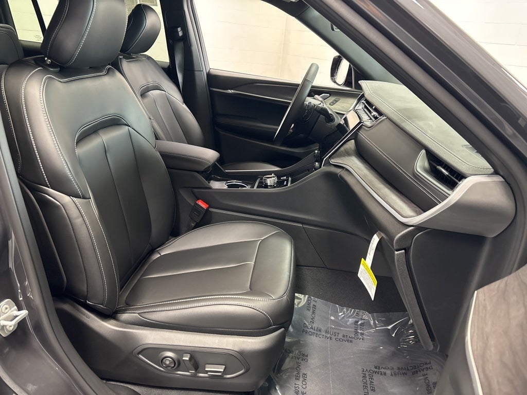 2025 Jeep Grand Cherokee L GRAND CHEROKEE L LIMITED 4X4