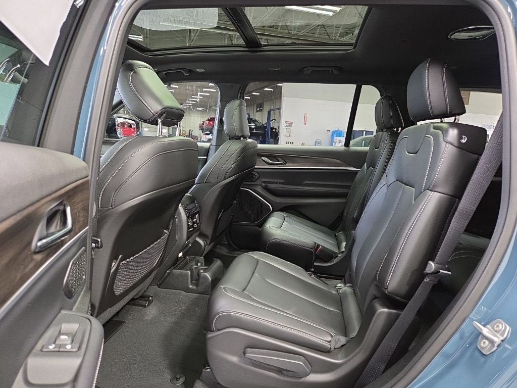 2026 Jeep Grand Cherokee L GRAND CHEROKEE L LIMITED 4X4