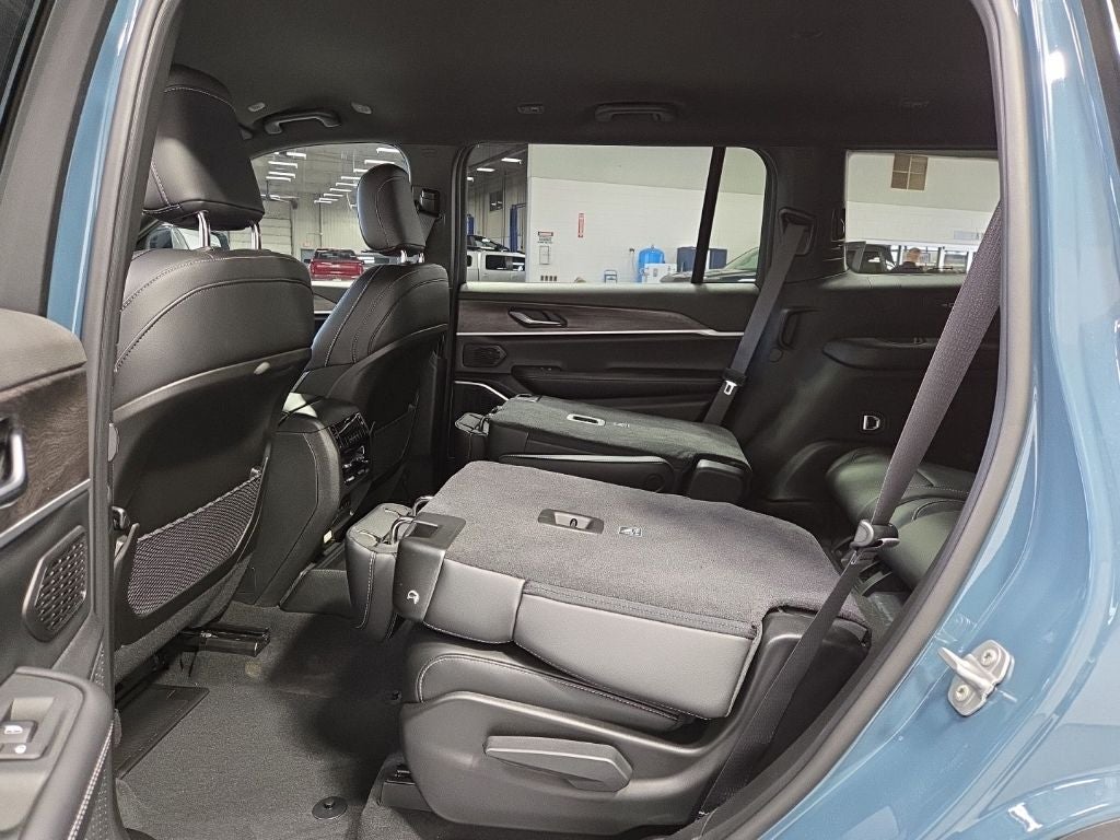 2026 Jeep Grand Cherokee L GRAND CHEROKEE L LIMITED 4X4
