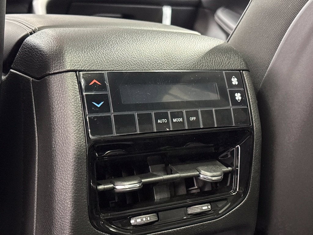 2027 Jeep Grand Cherokee L GRAND CHEROKEE L LIMITED 4X4