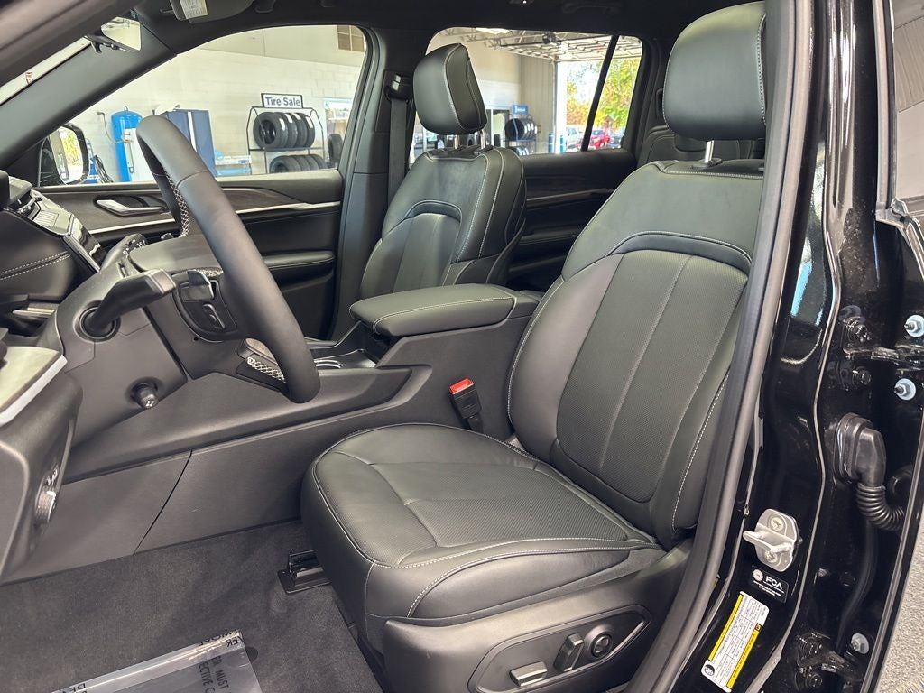 2026 Jeep Grand Cherokee L GRAND CHEROKEE L LIMITED RESERVE 4X4