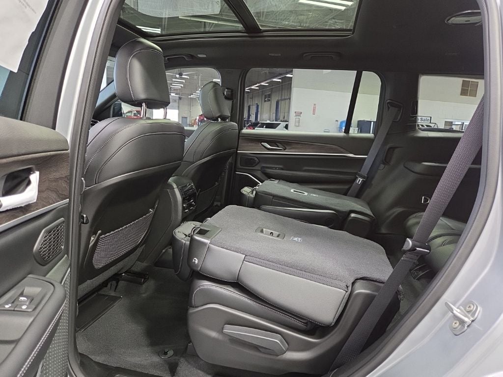 2026 Jeep Grand Cherokee L GRAND CHEROKEE L LIMITED 4X4