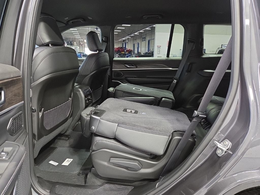 2026 Jeep Grand Cherokee L GRAND CHEROKEE L LIMITED 4X4