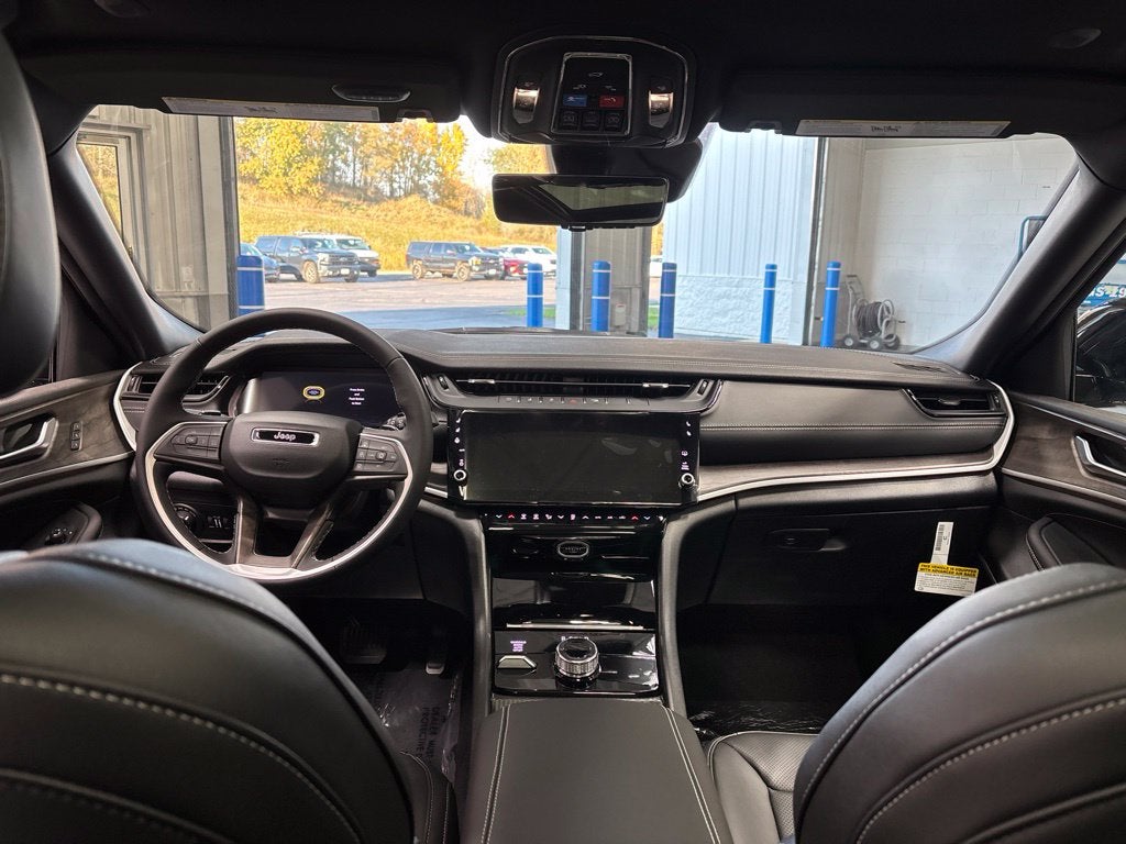 2027 Jeep Grand Cherokee L GRAND CHEROKEE L LIMITED RESERVE 4X4